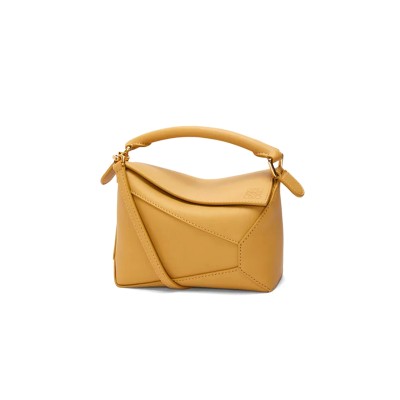 LOEWE MINI PUZZLE EDGE BAG IN CLASSIC CALFSKIN A510P88X26-6715 (18*12.5*8cm)